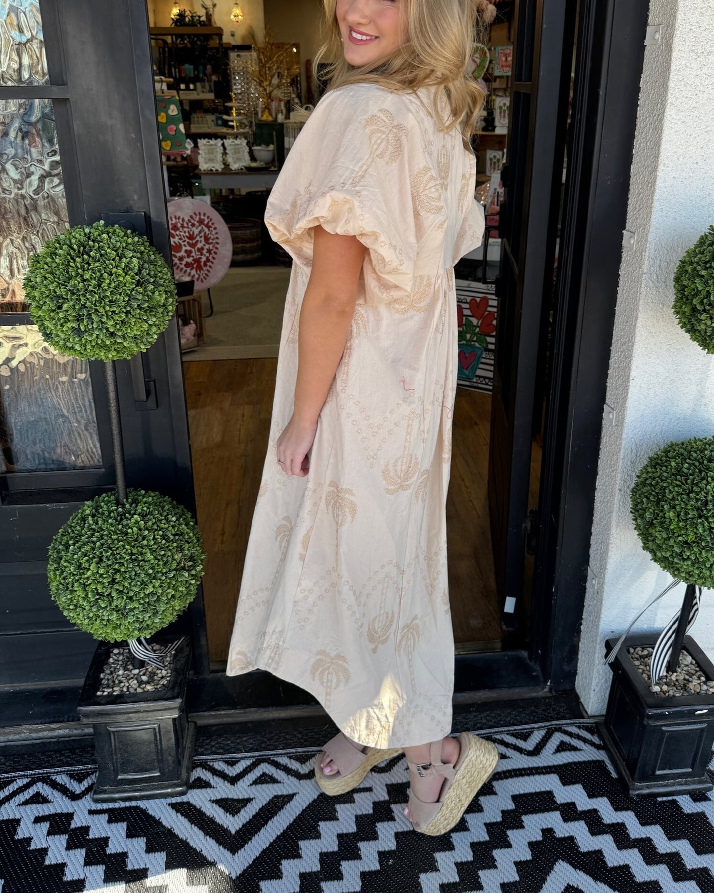 2025 Oversized Textured V-Neck Palm Tree Print Dress