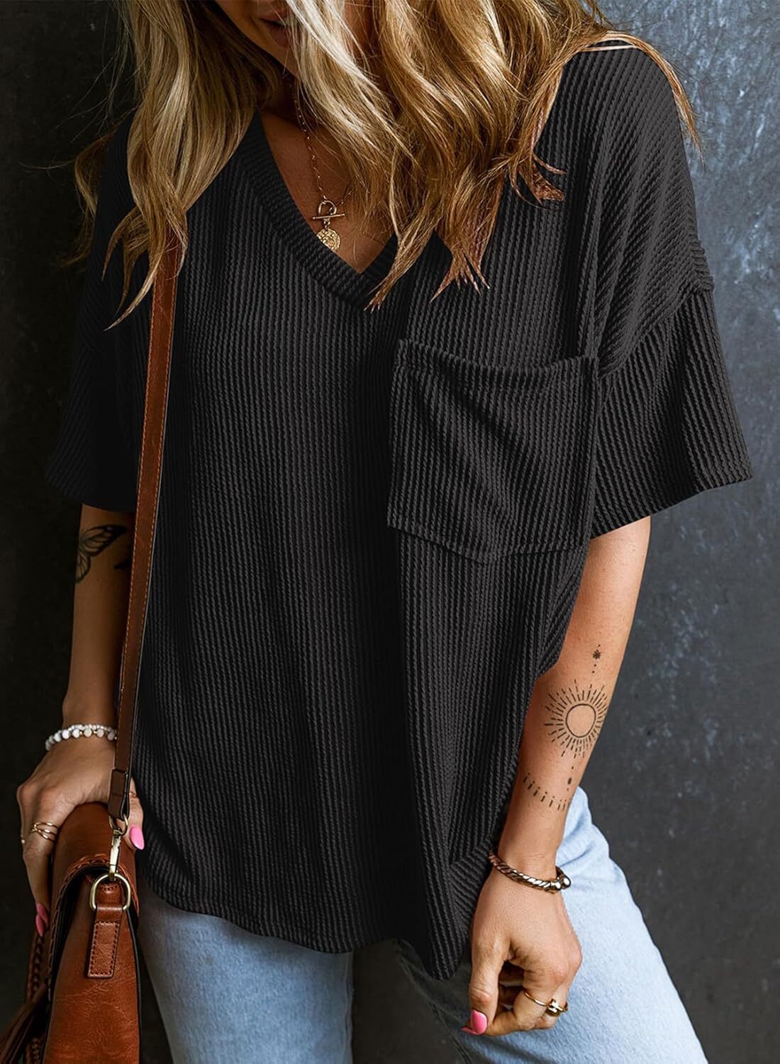 8 Packs ONLY $23.99- Womens Summer Tops Oversized T Shirts Short Sleeve Blouses for Women Dressy Casual Work Outfits