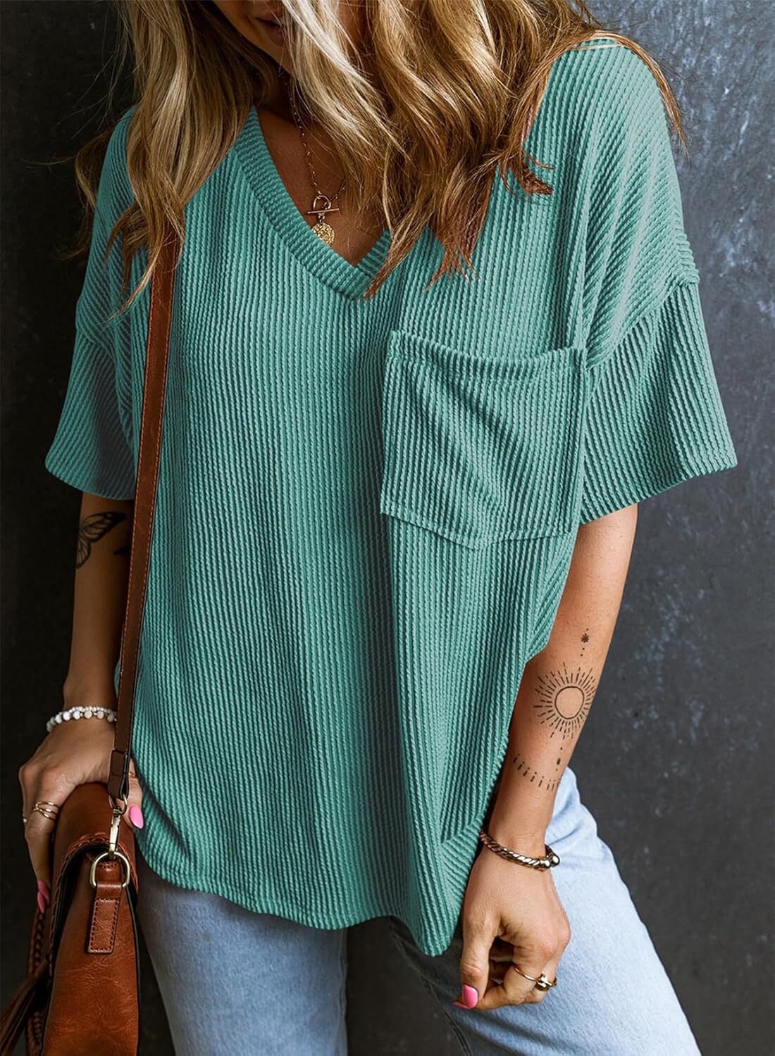 8 Packs ONLY $23.99- Womens Summer Tops Oversized T Shirts Short Sleeve Blouses for Women Dressy Casual Work Outfits