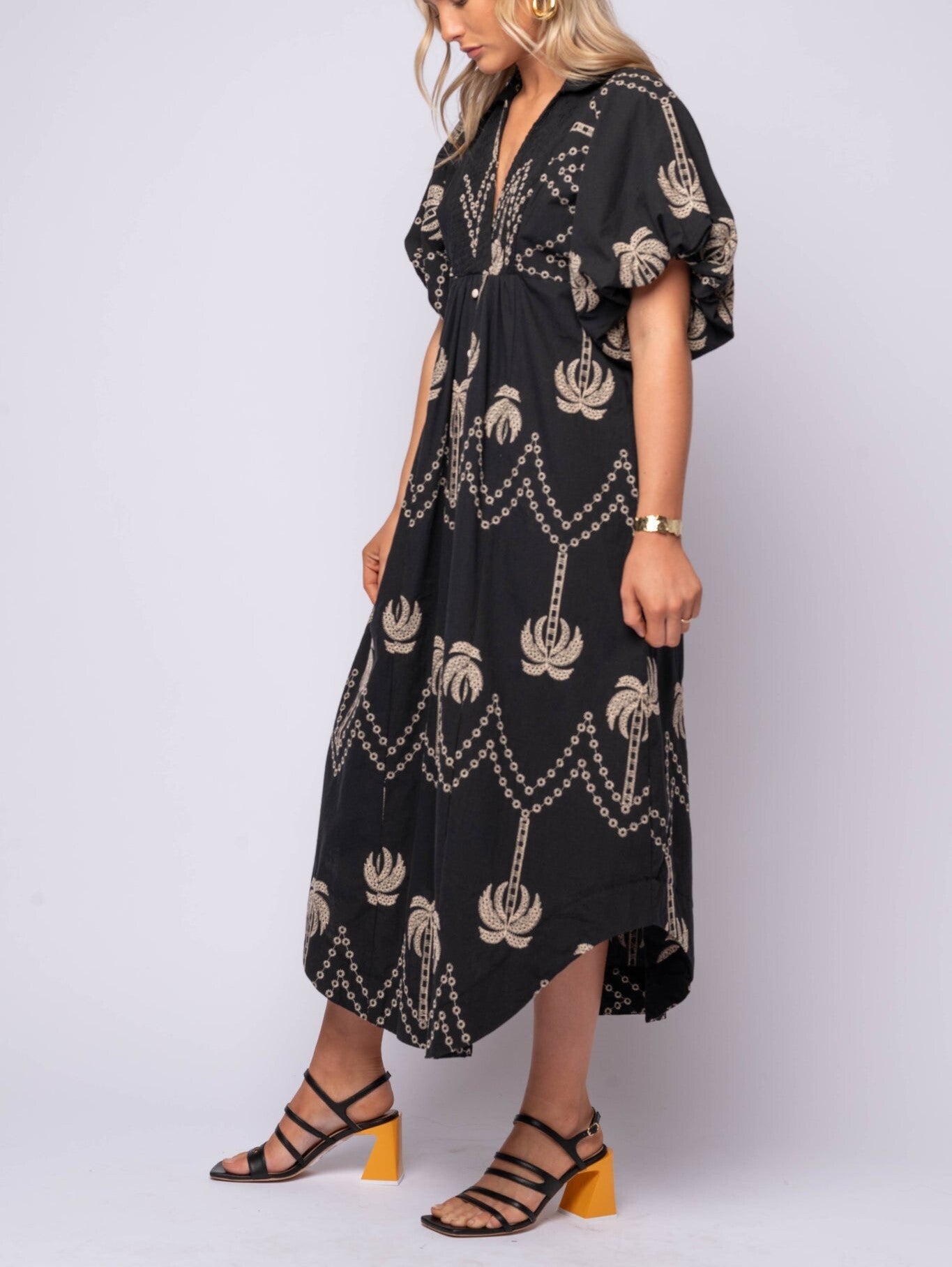 2025 Oversized Textured V-Neck Palm Tree Print Dress